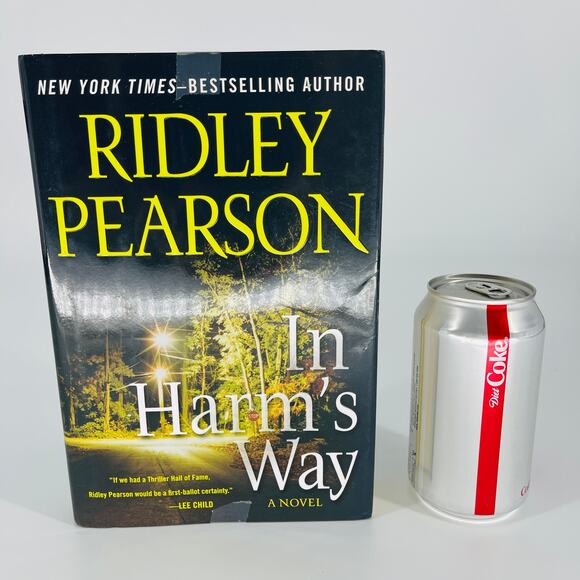 In Harm's Way, a hardcover novel / book by Ridley Pearson - Good Used Condition - Picture 10 of 12